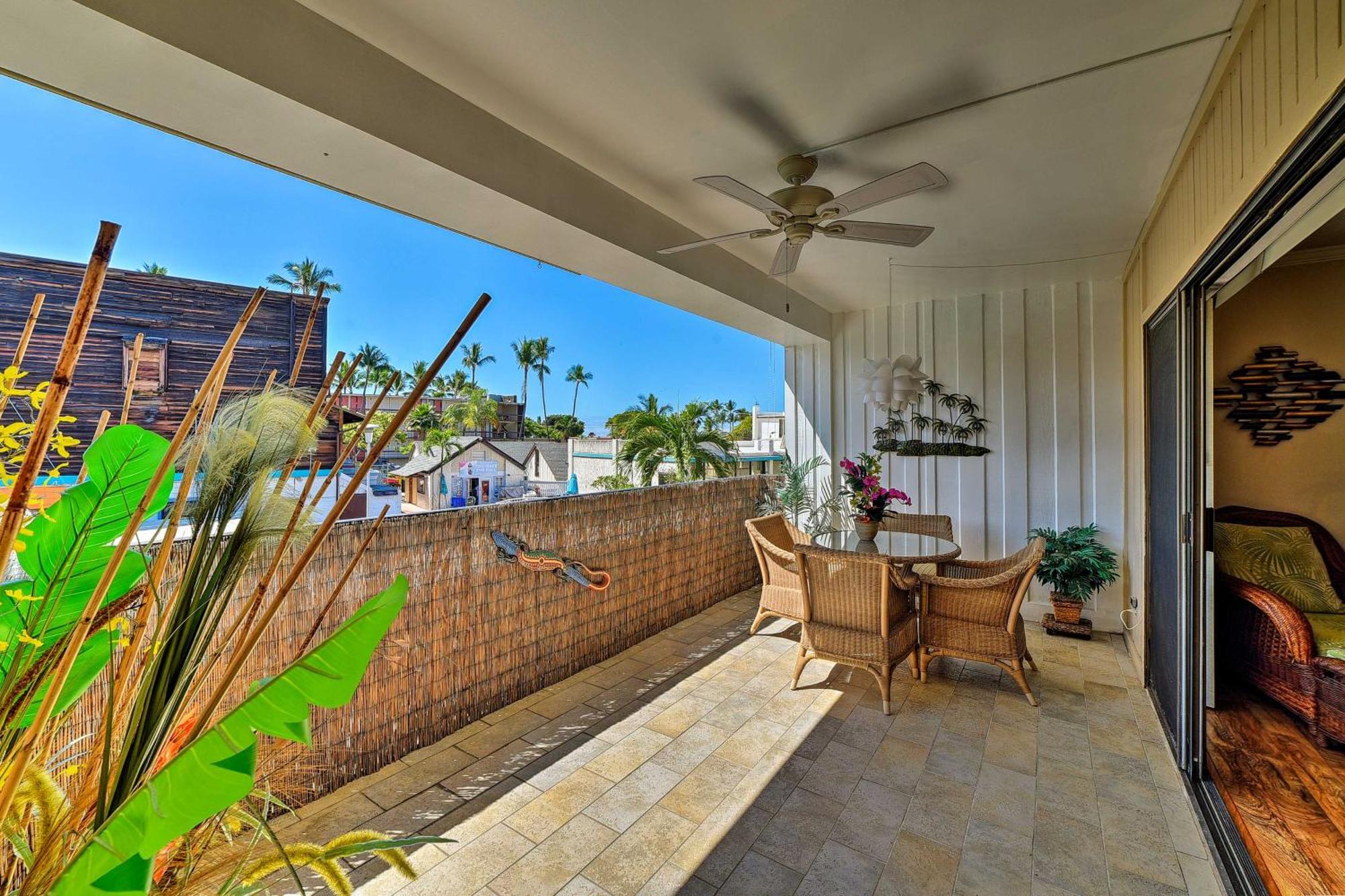 Downtown Air Conditioned Condo Walk To Beaches Kailua-Kona Bagian luar foto